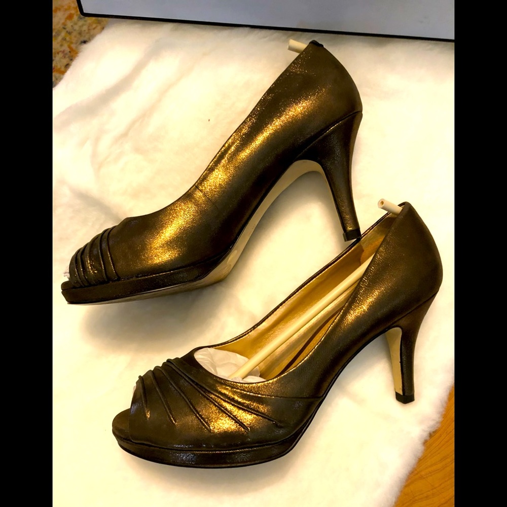 Alex Marie Sz 7 1/2 Pumps